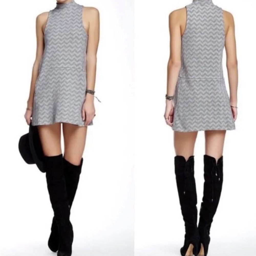 Free People Chevron knit pocket mini dress Size Small.  Black White Gray Chevron